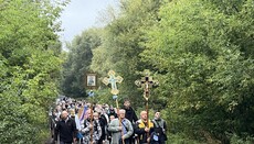 В Ровенской области верующие совершили крестный ход к Дерманскому монастырю