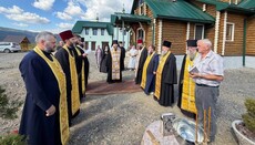 У Хустській єпархії освятили місце під будівництво дзвіниці