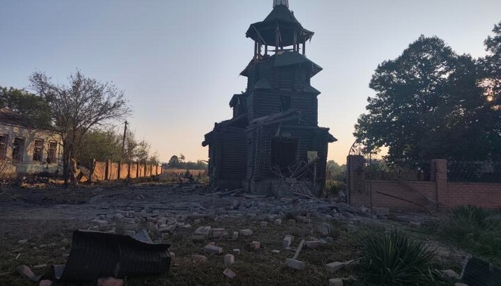 От обстрела пострадал храм УПЦ в Васильковке. Фото: Днепропетровская епархия