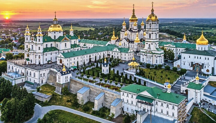 Почаевская Свято-Успенская лавра. Фото: timetotravel.in.ua