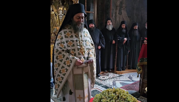 Освячення плодів виноградної лози преподобного Симеона в Хіландарі. Фото: Hilanadar.org