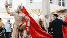 В центре немецкого города Эсслинген установили скульптуру черта