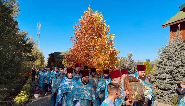 Хресний хід у Горбанівському монастирі. Фото: Полтавська єпархія