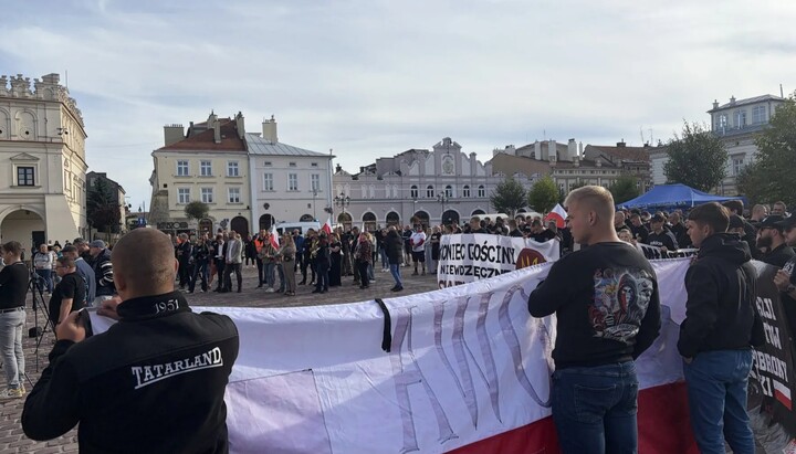 Митинг против УПА и Бандеры в Ярославе. Фото: radio.rzeszow.pl