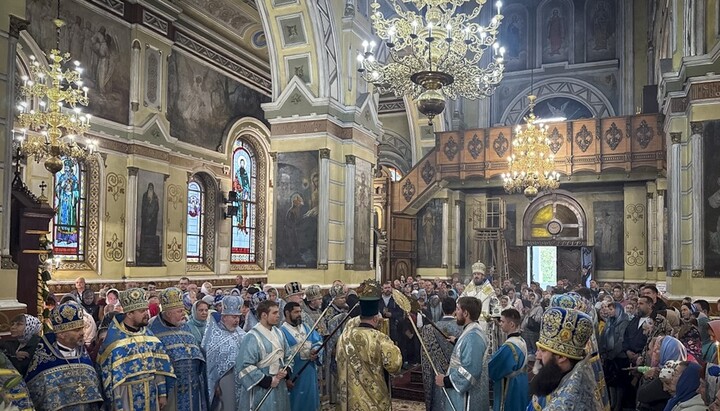 Літургія в Покровському чоловічому монастирі УПЦ Харкова. Фото: Харківська єпархія
