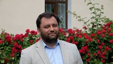 Ο καθηγητής της ΚΘΑ επιστρατεύθηκε