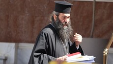Ο Μητροπολίτης Τύχικος ζήτησε από την Ιερά Σύνοδο της Εκκλησίας της Κύπρου να του επιτρέψει να ιερουργεί