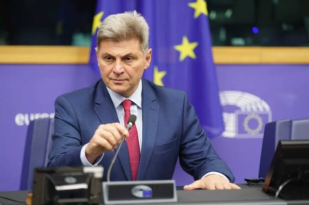 Депутат Европарламента Николас Фарантурис во время своего выступления в Европейском парламенте. Фото: orthodoxianewsagency.gr