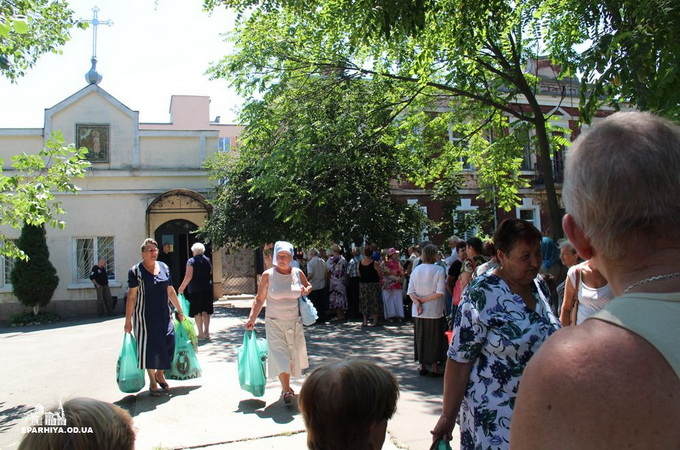 В Одесской епархии УПЦ продолжают традицию помощи переселенцам и нуждающимся