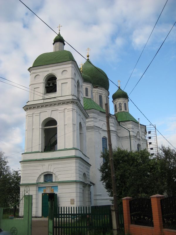 Церковь в честь Успения Пресвятой Богородицы в городе Новгород-Северский (1671) фото 1