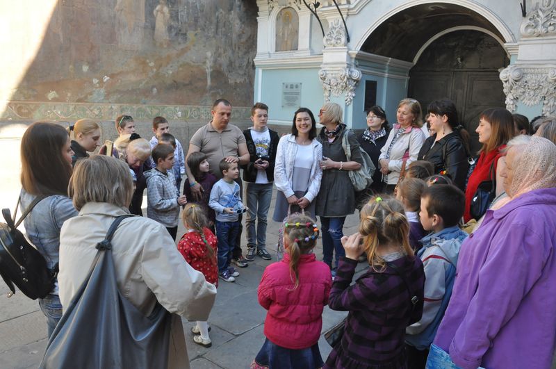 В Киеве провели благотворительную акцию «Пасхальные приветствия» в поддержку детей заключённых фото 21