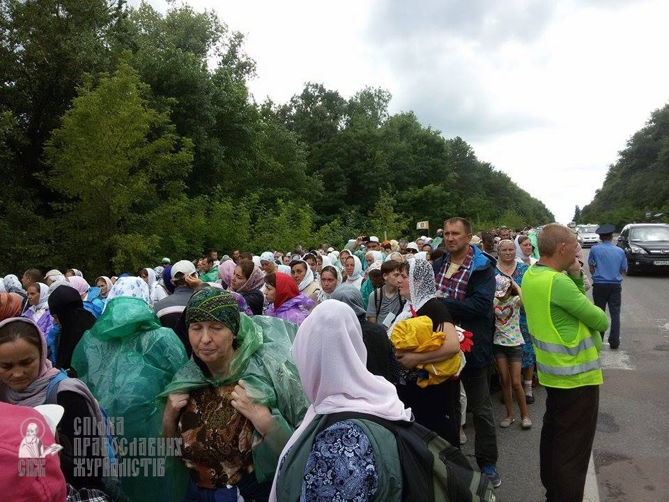 От Житомира до Коростышева: Крестный ход ради мира, любви и молитвы за Украину фото 3