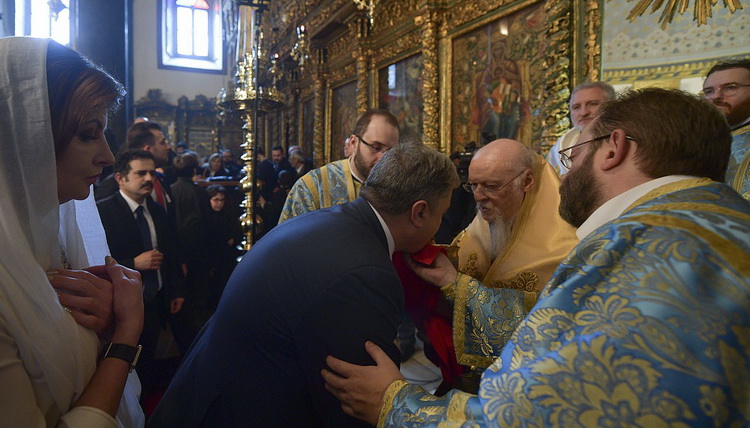 «Сближаясь с Ватиканом, патриарх Варфоломей выстилает ковер предательства» фото 2