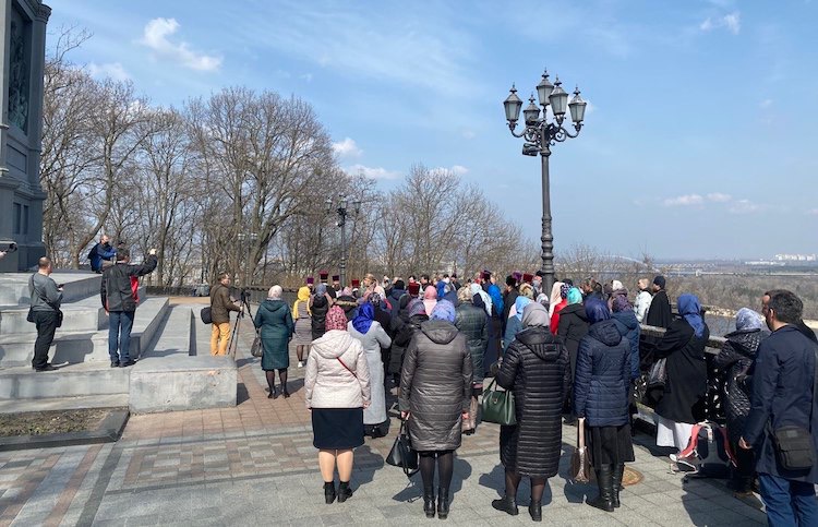 Більше мільйона віруючих підписали звернення до Зеленського фото 7