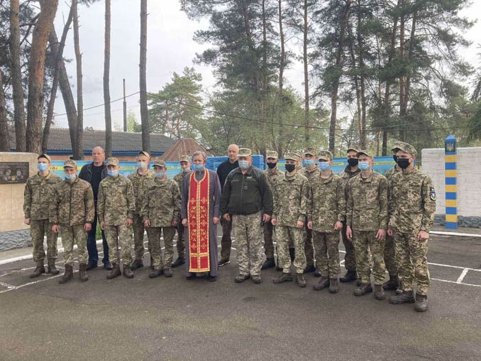 К светлому празднику Пасхи в епархиях УПЦ провели благотворительные акции фото 3