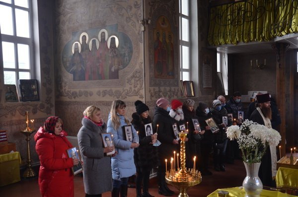 В єпархіях УПЦ помолилися за героїв-ліквідаторів аварії на ЧАЕС фото 5