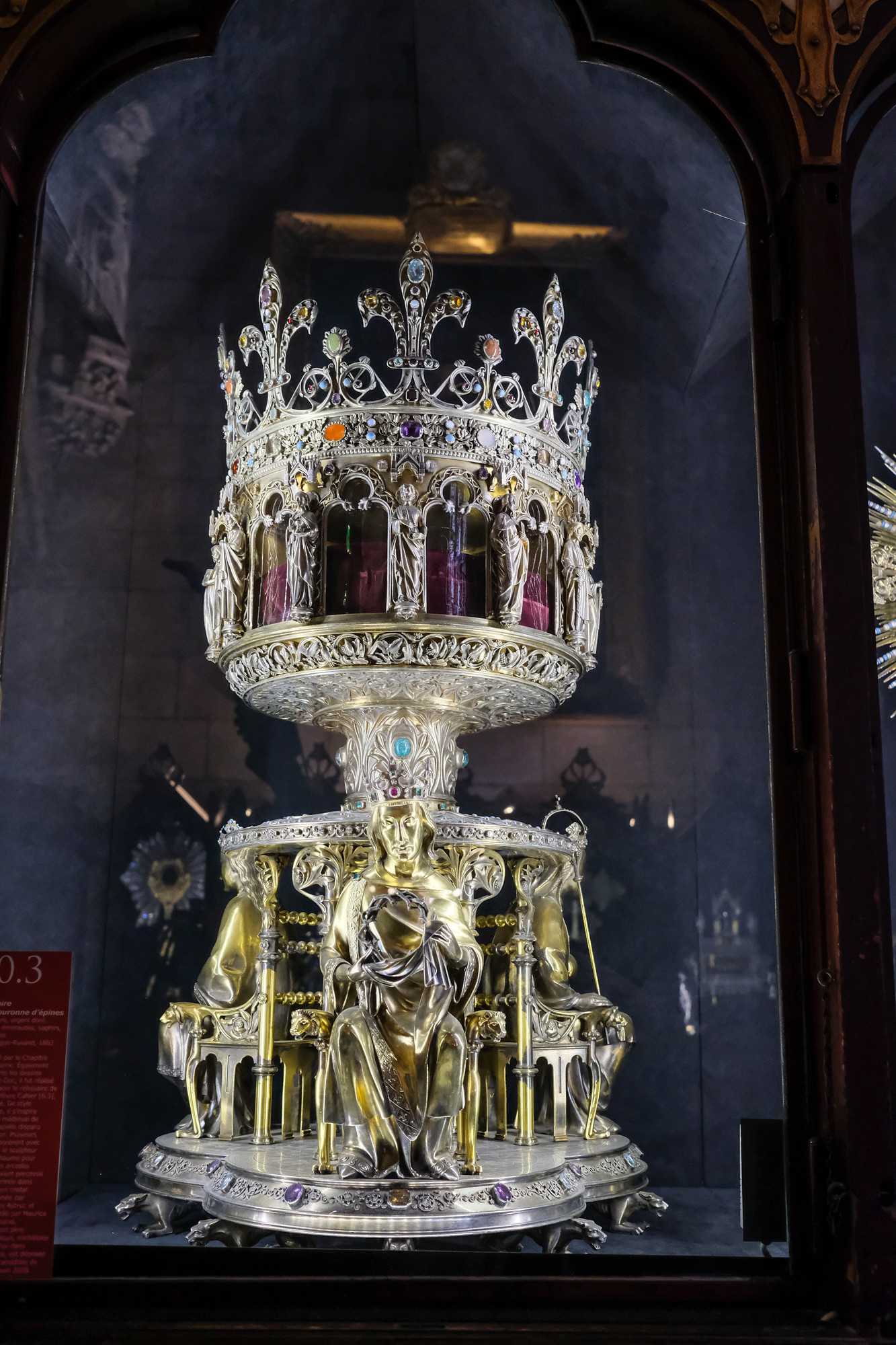 Media showcases new reliquary for the Crown of Thorns in Notre-Dame фото 2