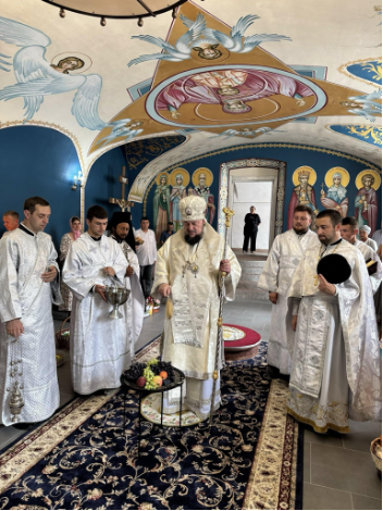 Воскресная служба.