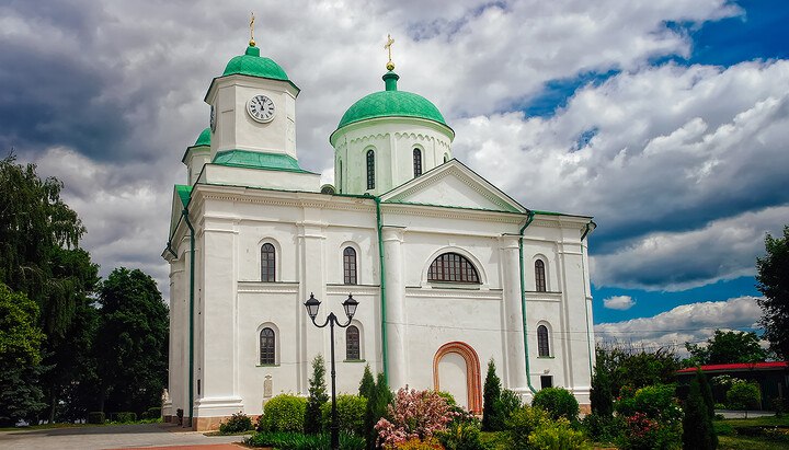 Успенский собор УПЦ в Каневе.