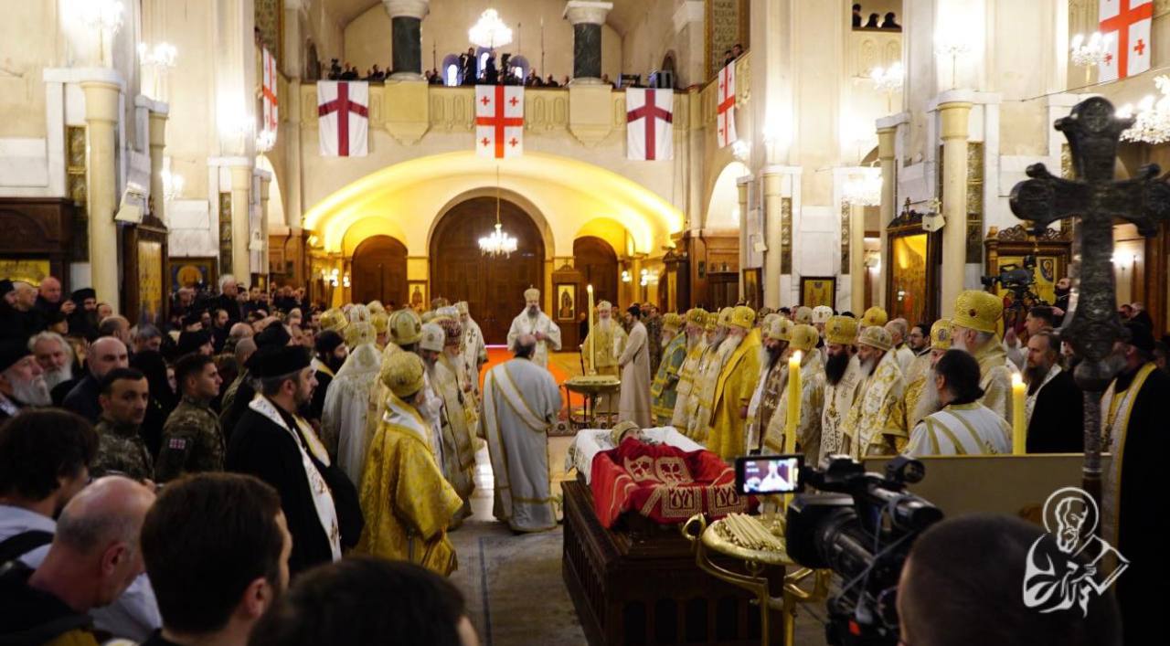 Похороны Патриарха Илии: онлайн-трансляция фото 4